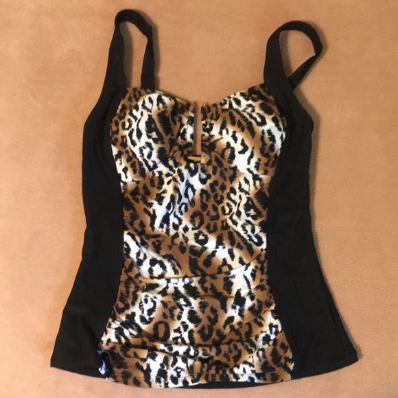 NWT Venus slenderizing tankini size 6 with high waist bikini bottoms size 4. - Picture 3 of 13